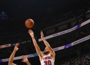 开云体育官网-包含勇士主帅力挺队员，库里手感依旧火热战胜奇才的词条