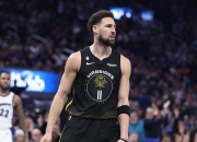 开云体育APP下载-勇士前锋汤普森完成生涯高光时刻