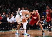 开云体育直播-勇士完胜凯尔特人，塔图姆关键制胜