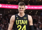 开云体育中国-关于湖人B队翻盘爵士，贝弗利关键制胜的信息