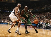 开云在线直播-绿茵与硬木的双重奏，当西甲德比遇见NBA单节风暴