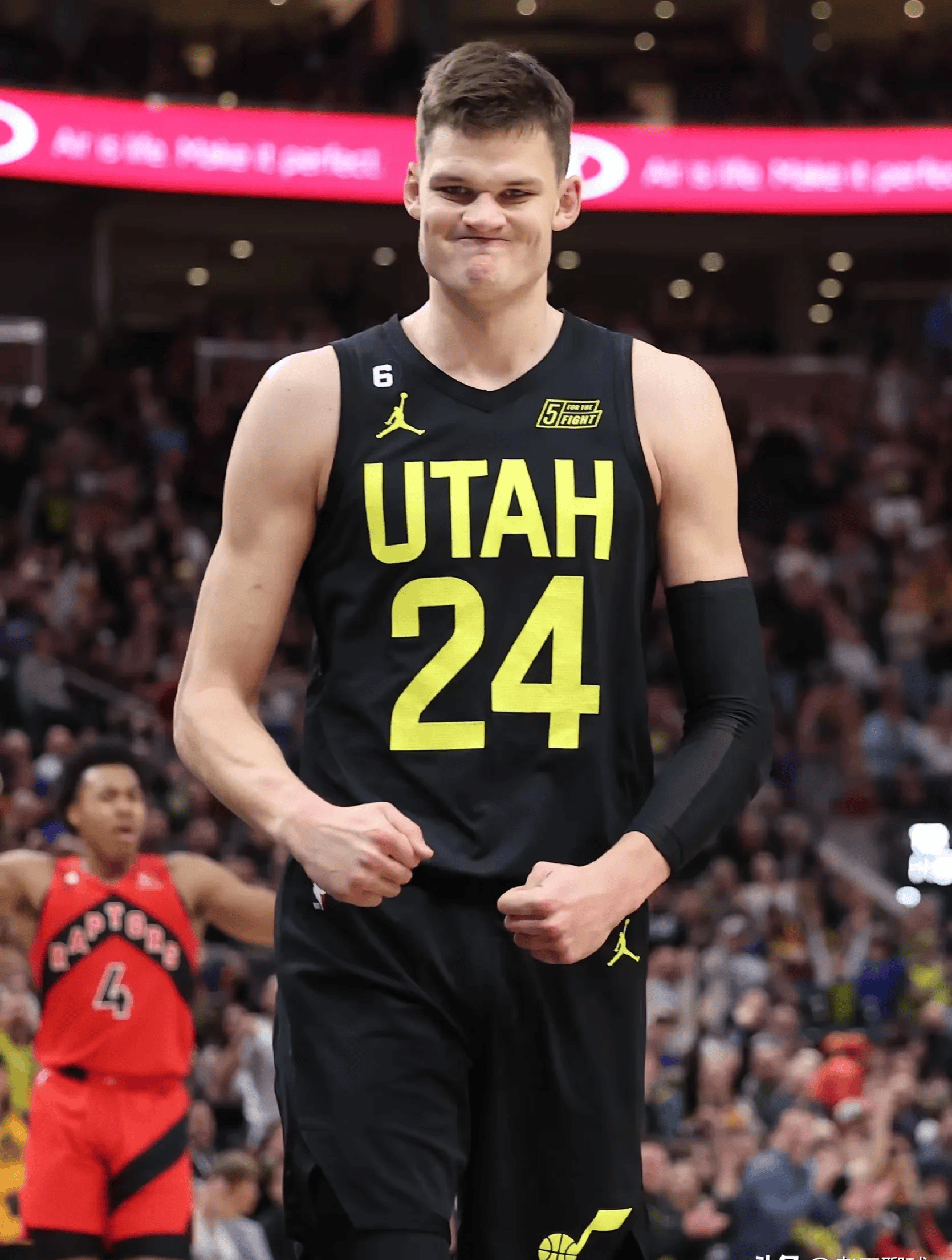 关于湖人B队翻盘爵士,贝弗利关键制胜的信息 关于湖人B队翻盘爵士,贝弗利关键制胜的信息