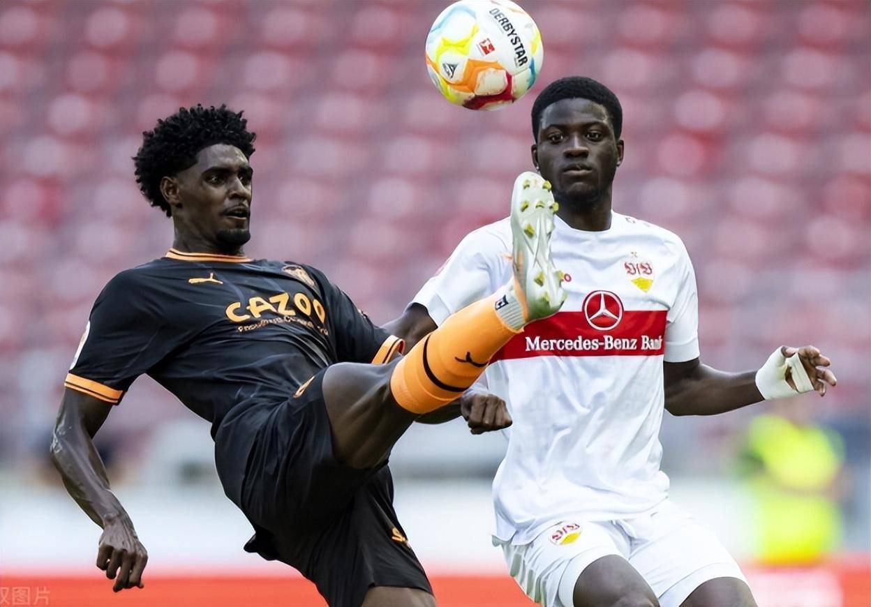 关于巴西鏖战多特蒙德，布鲁诺·费尔南德斯高光表现的信息