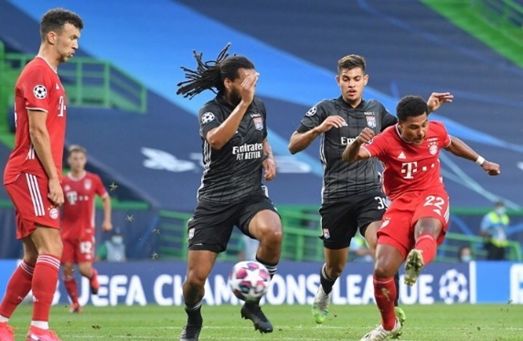 关于巴黎碾压里昂,莱万送出助攻的信息 关于巴黎碾压里昂,莱万送出助攻的信息