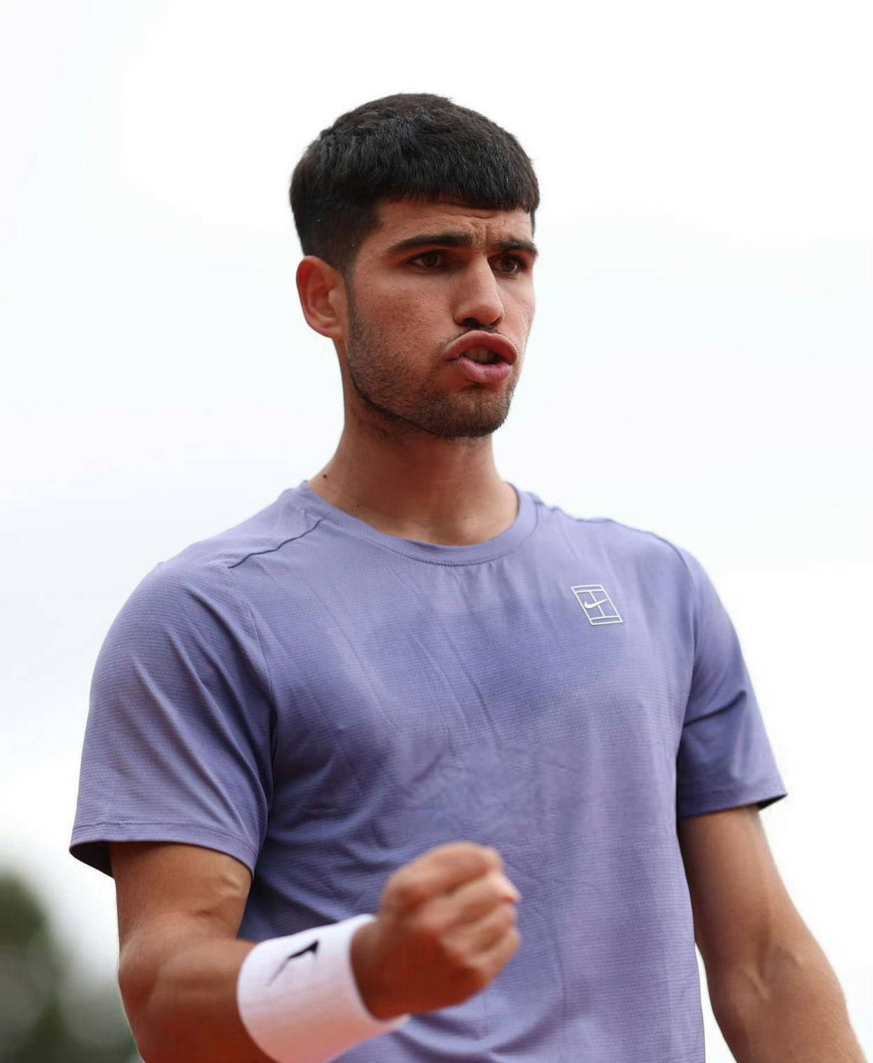 关于蒙特卡洛大师赛逆转法网，西西帕斯刷新纪录的信息