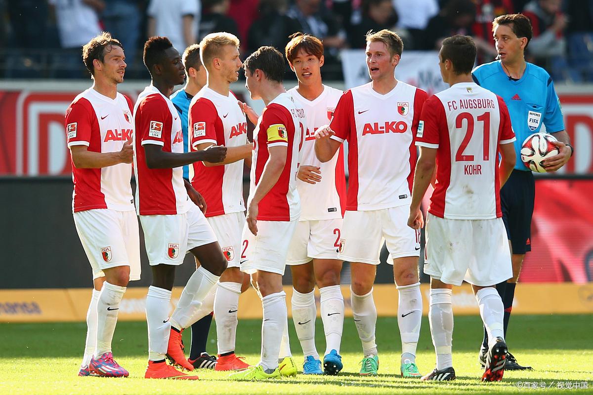 包含奥格斯堡足球俱乐部发布新赛季主场球衣的词条 包含奥格斯堡足球俱乐部发布新赛季主场球衣的词条