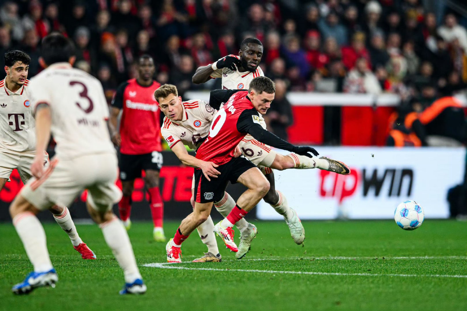 汉堡主场惨败，德甲排名继续下滑