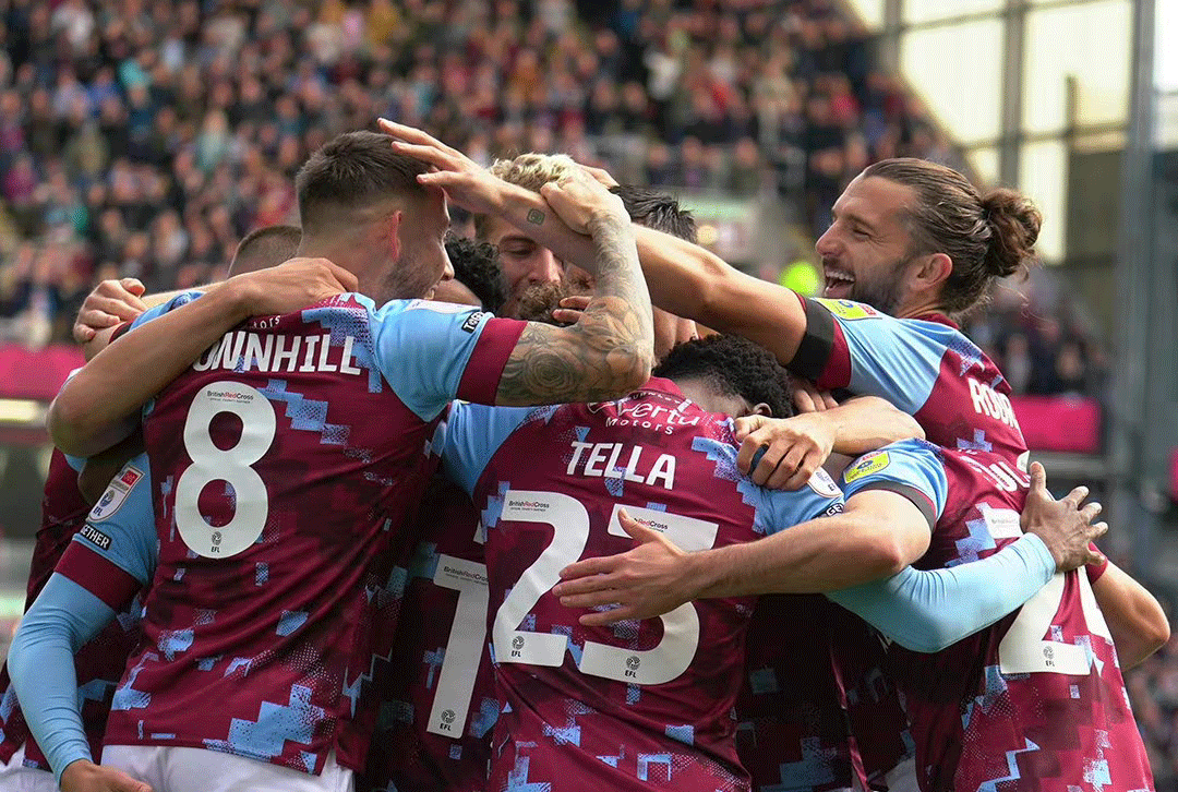 关于阿斯顿维拉客场逼平斯旺西,保持不败之帜!的信息 关于阿斯顿维拉客场逼平斯旺西,保持不败之帜!的信息