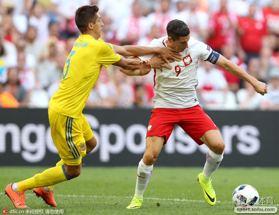 包含波兰鏖战比利时,莱万一己之力扛起全队的词条 包含波兰鏖战比利时,莱万一己之力扛起全队的词条