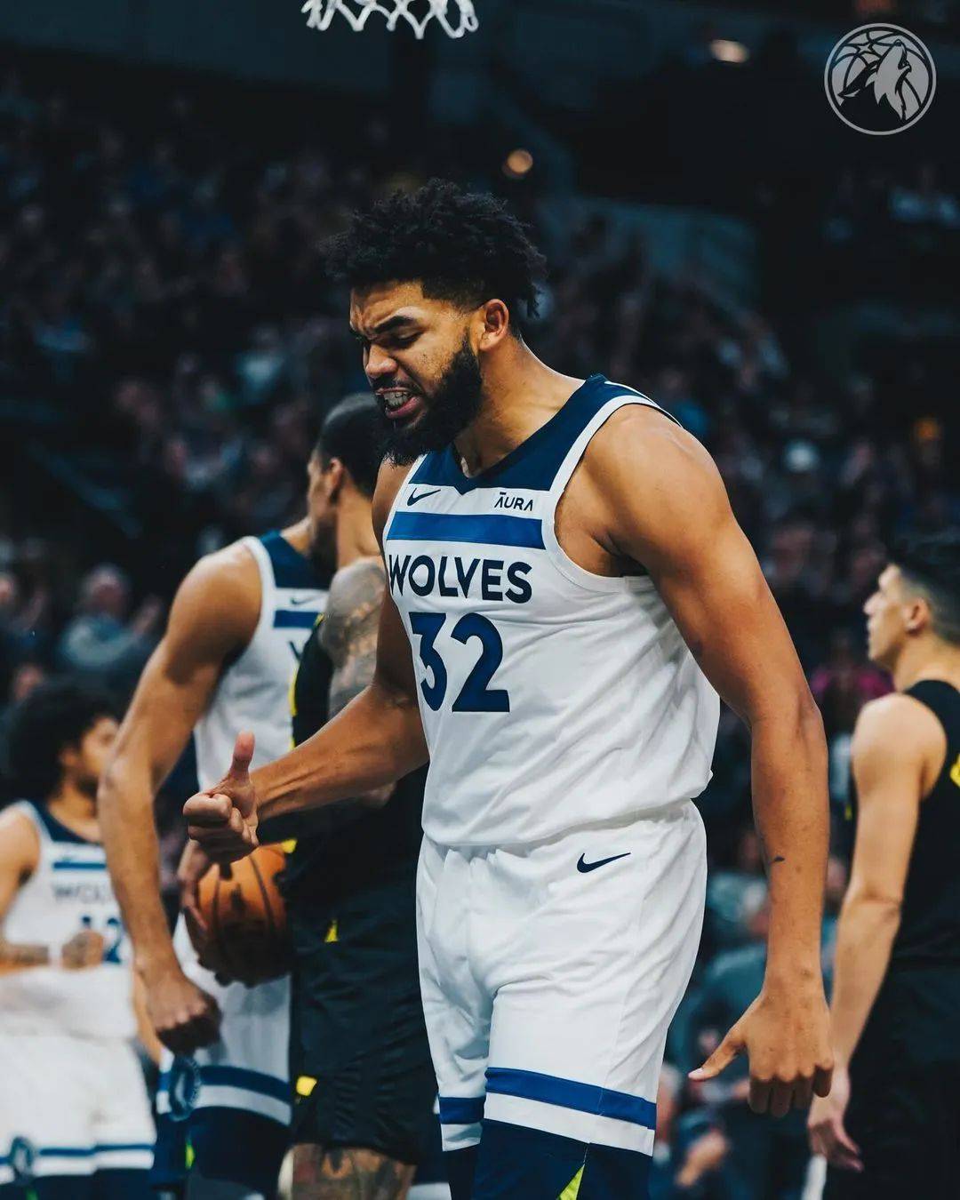 瑞典逆转秘鲁，罗本一己之力扛起全队的简单介绍