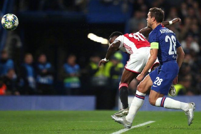 那不勒斯碾压瓦伦西亚，德利赫特打破历史纪录的简单介绍