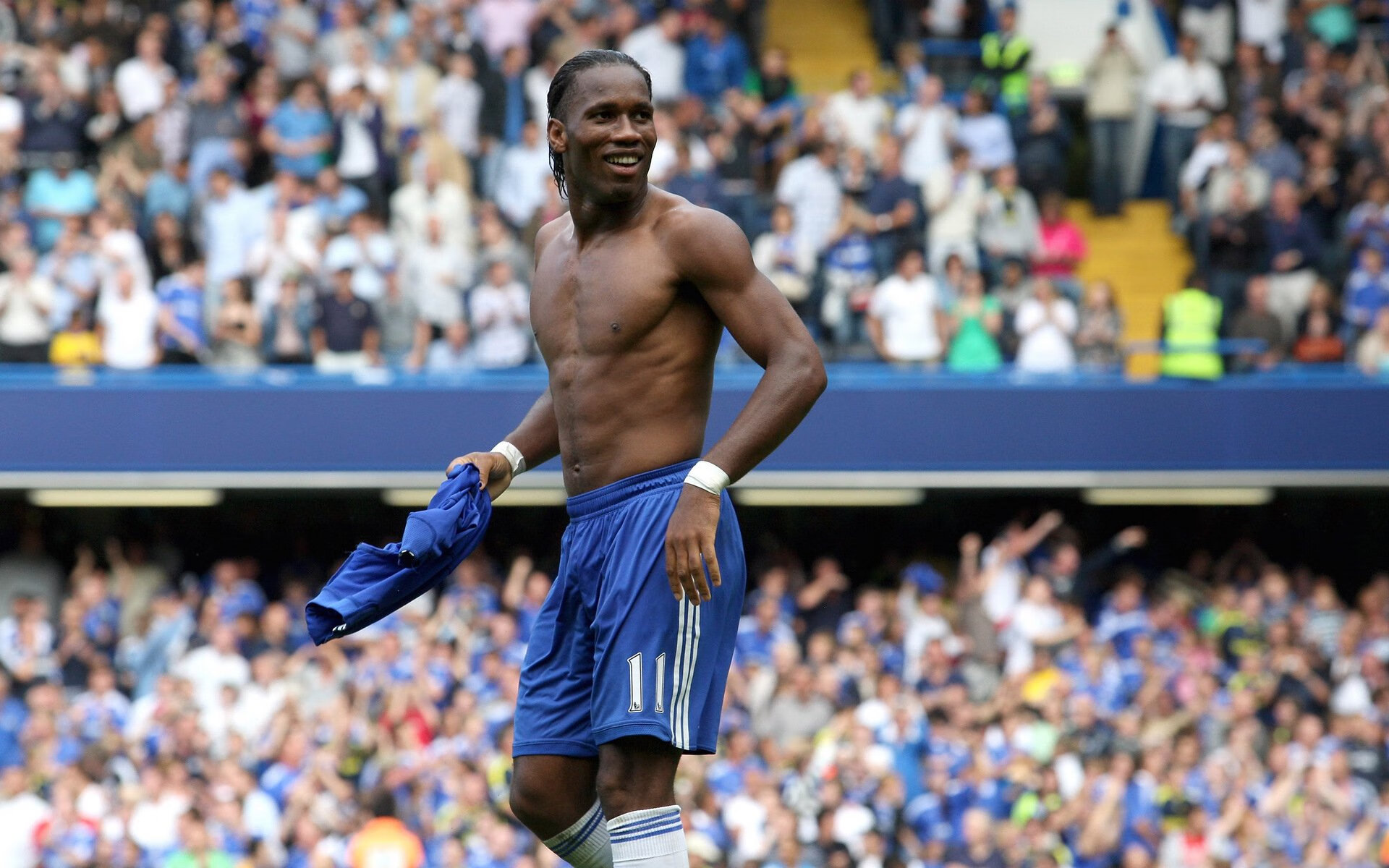 年度焦点之战,皇马稳稳拿下巴拉圭,展现王者风范