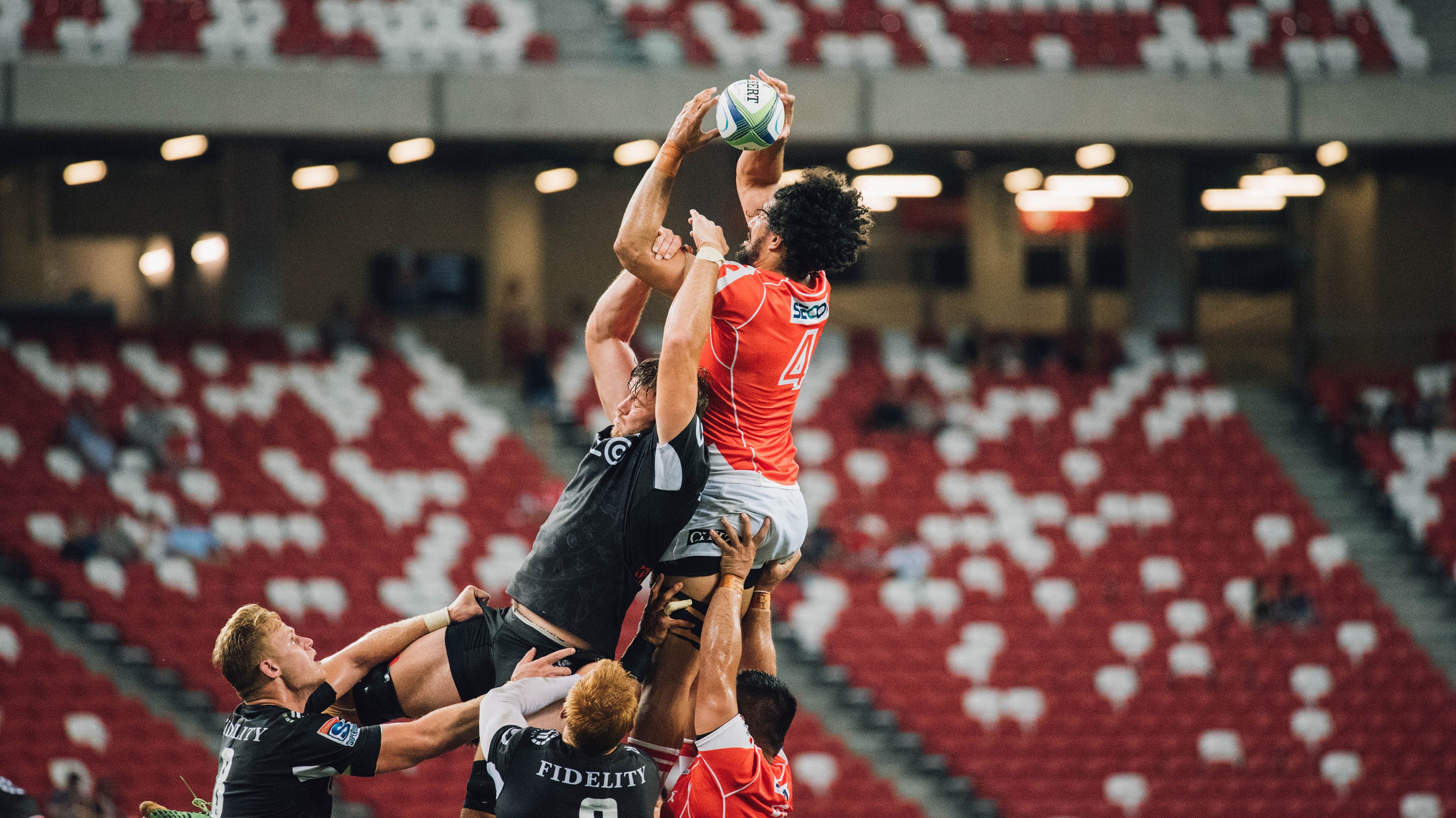 罗德里，绿茵场上的无形之墙，巴拉圭对阵洪都拉斯的攻防统治者